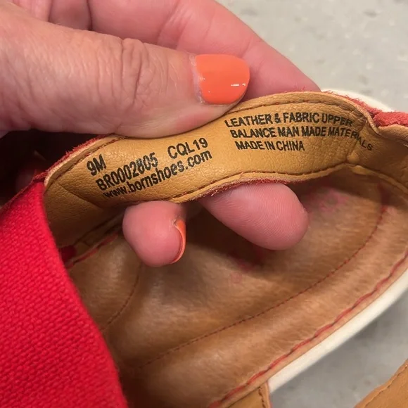 Born Red  Sandals - Picture 4 of 7